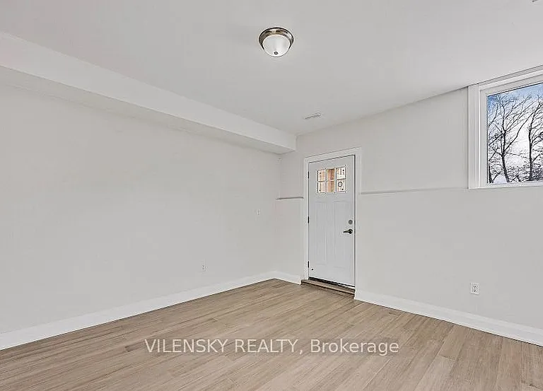 99 Sophia St W — Photo 6