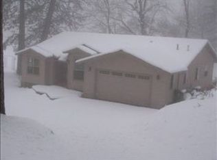 11300 Forest Oaks Dr, Loch Lomond, CA 95461