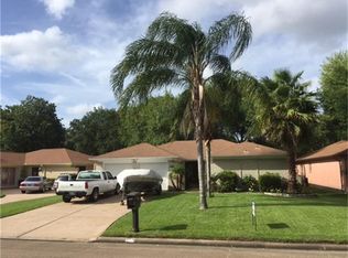 326 Bayridge Dr, League City, TX 77573