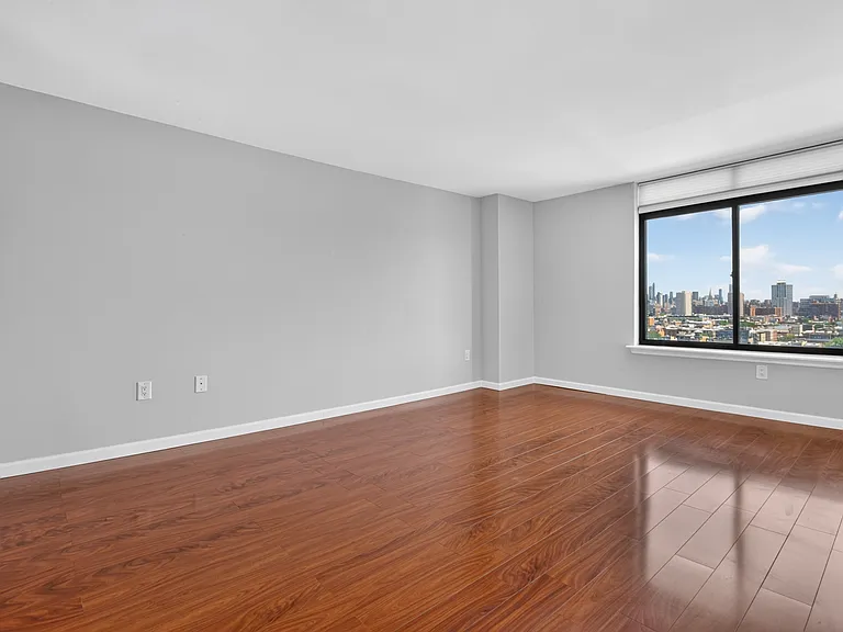 700 1st St #15F — Photo 15