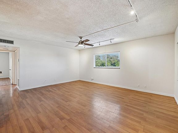 5th image of 1400 NE 54th Street #208