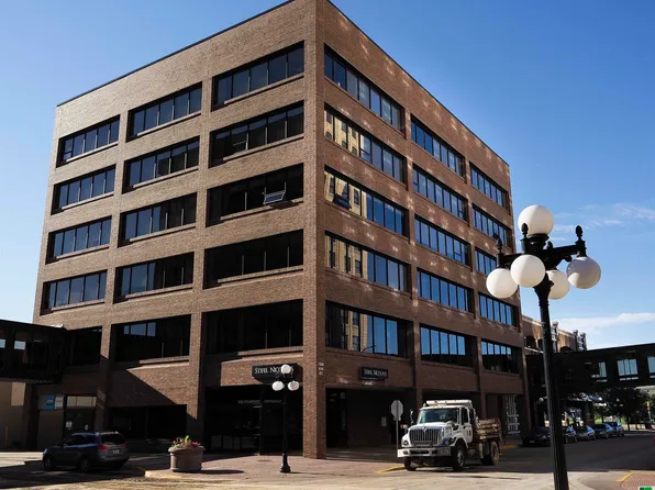 700 4th St APT 406, Sioux City, IA 51101