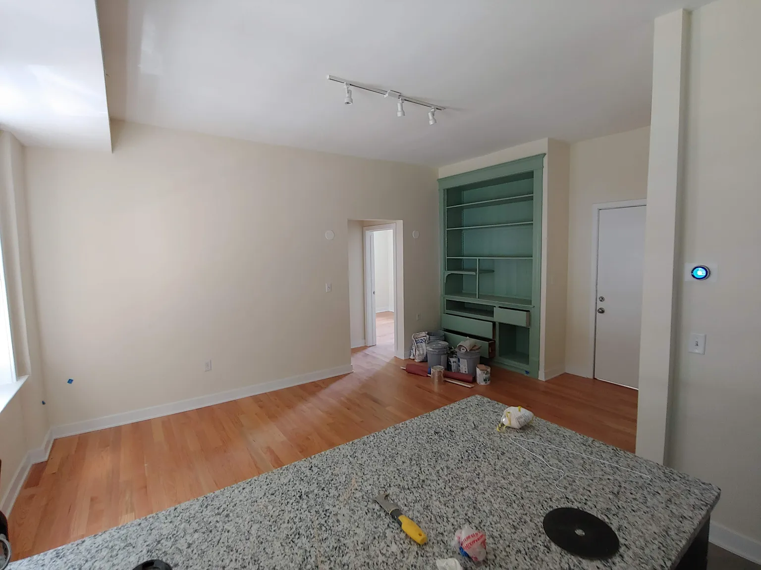 2 bed, 1000 sqft, $1,500 — Photo 4