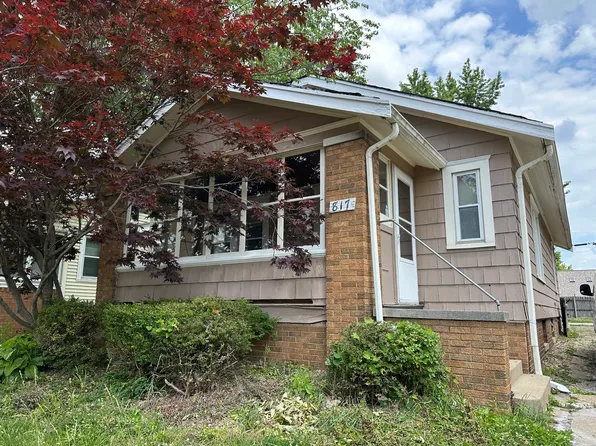 817 E Gift Ave, Peoria, IL 61603