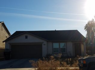 950 Warren St, Tulare, CA 93274