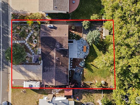 2nd image of 3005 Meadowlark Ave