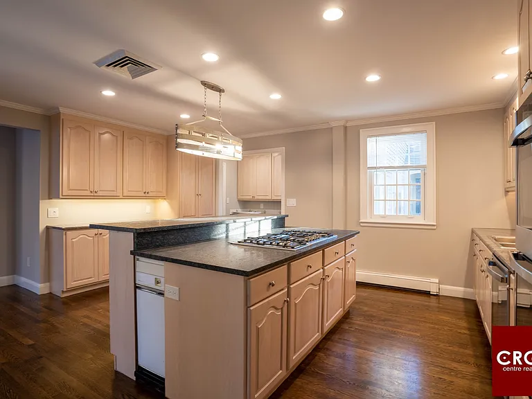 40 Puddingstone Ln #1D — Photo 9