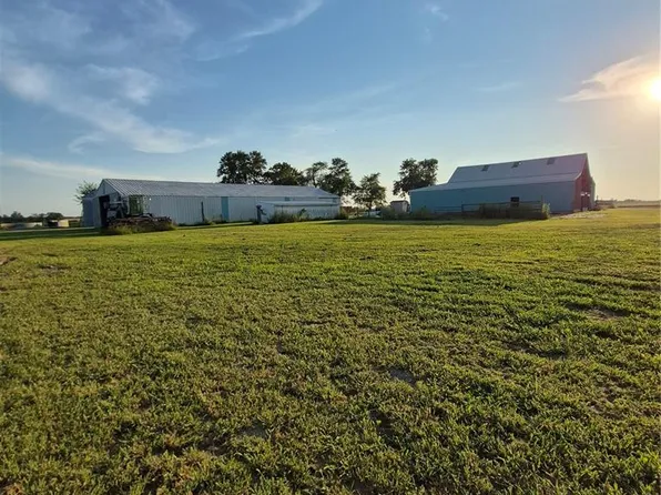 34462 S Prairie View Rd, Warrenton, MO 63383