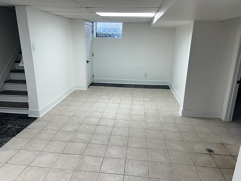 8305 Melvin Ave — Photo 15