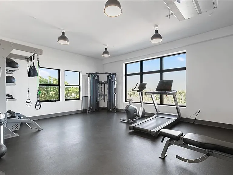 112 Rogers St #410 — Photo 34