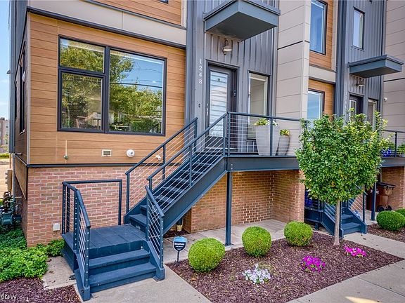 2nd image of 1248 W 58th St #22