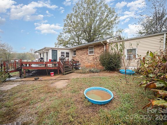 4th image of 108 Leslie Dr