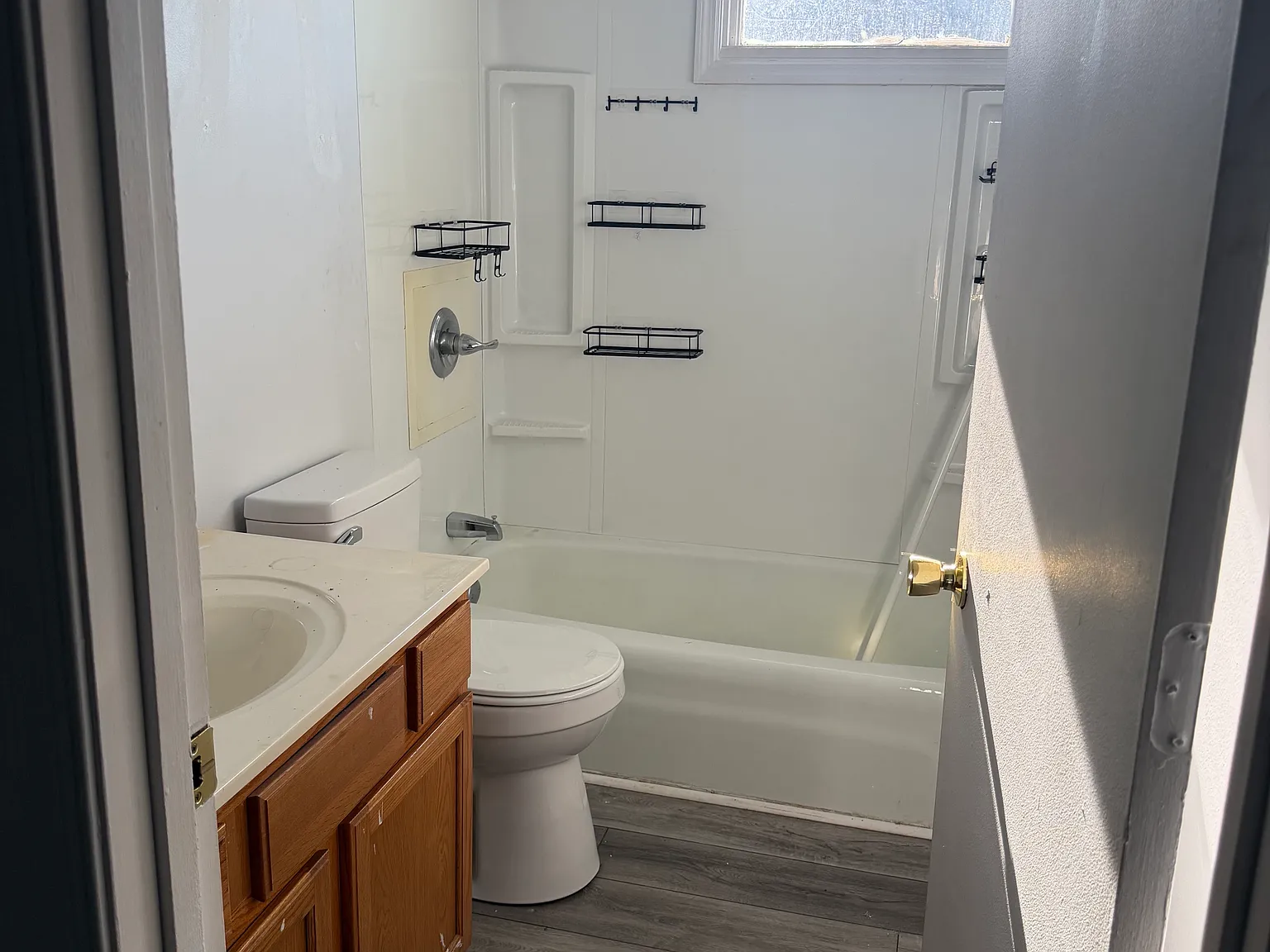 2 bed, 1100 sqft, $1,075 — Photo 4