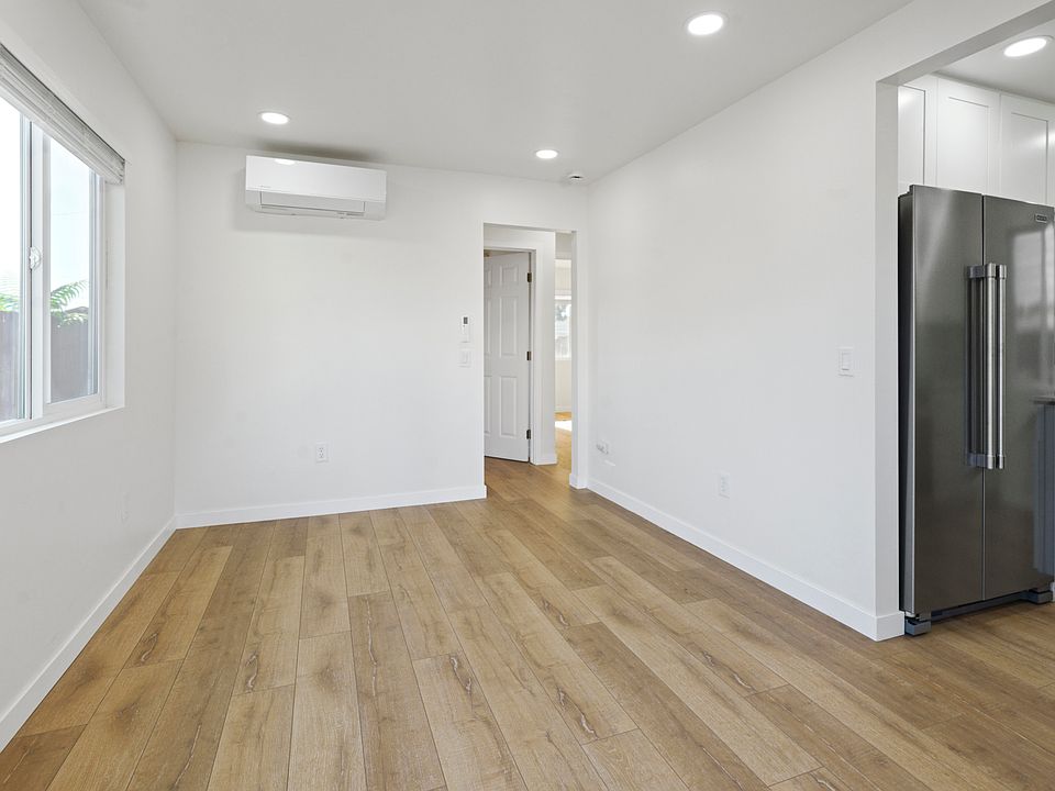 1st image of 3286 Island Ave