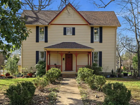 916 W Davis St, Burlington, NC 27215