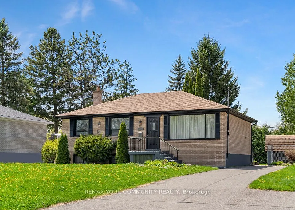 14 Webster Dr #LOWER