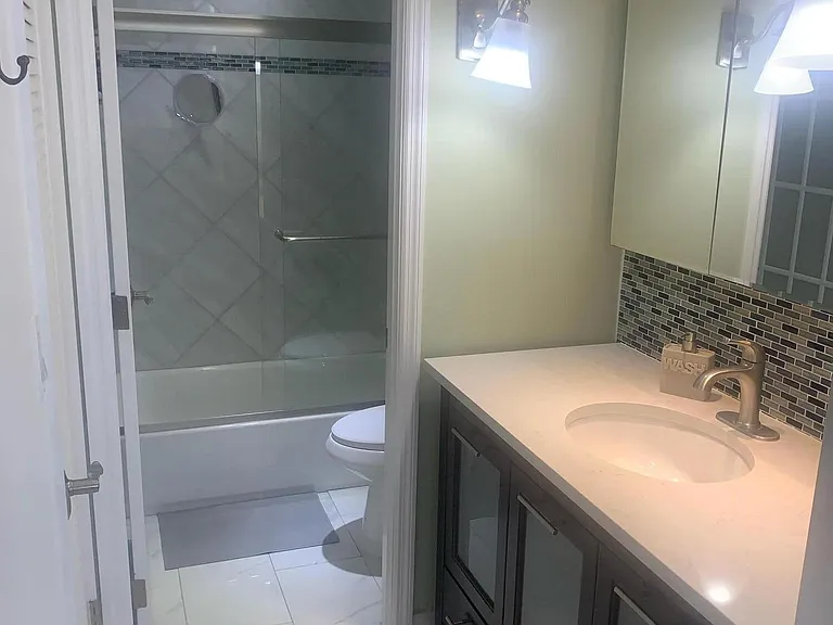 6039 Collins Ave #1722 — Photo 5