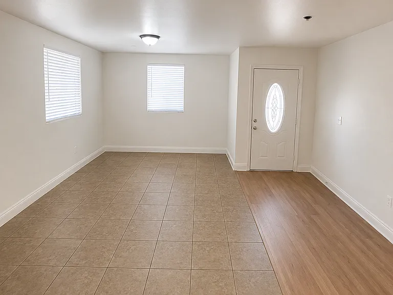 346 E 81st St — Photo 5