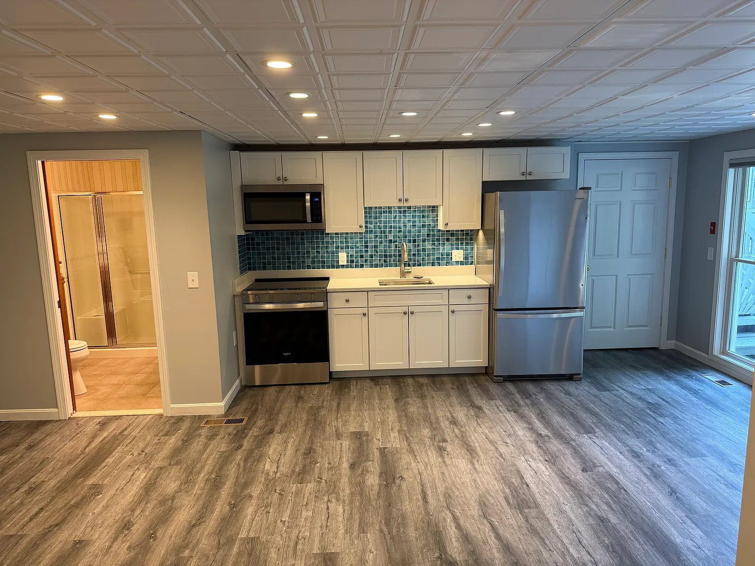 Studio, 600 sqft, $1,600 — Photo 2