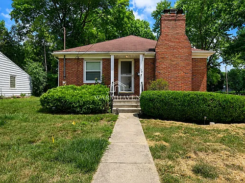 129 Idlewild St Photo 1