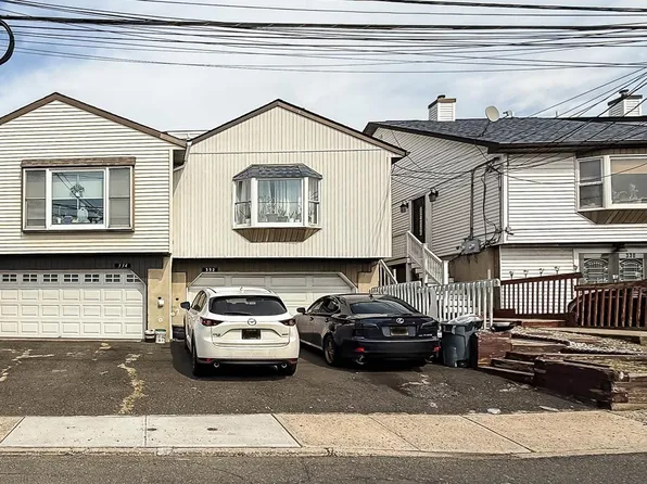 332 Winfield Avenue image 1 of 7