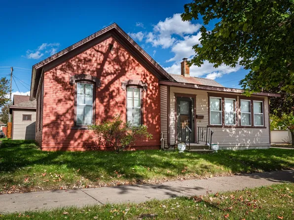 576 E King St, Winona, MN 55987