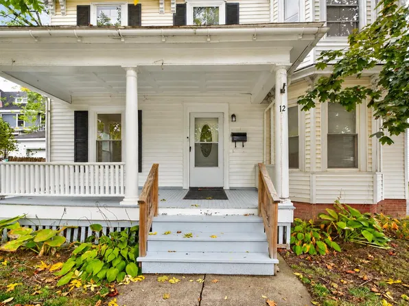 12 7th Street, Bangor, ME 04401