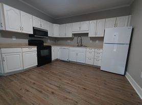 3704 Fairview, 3704 Fairview