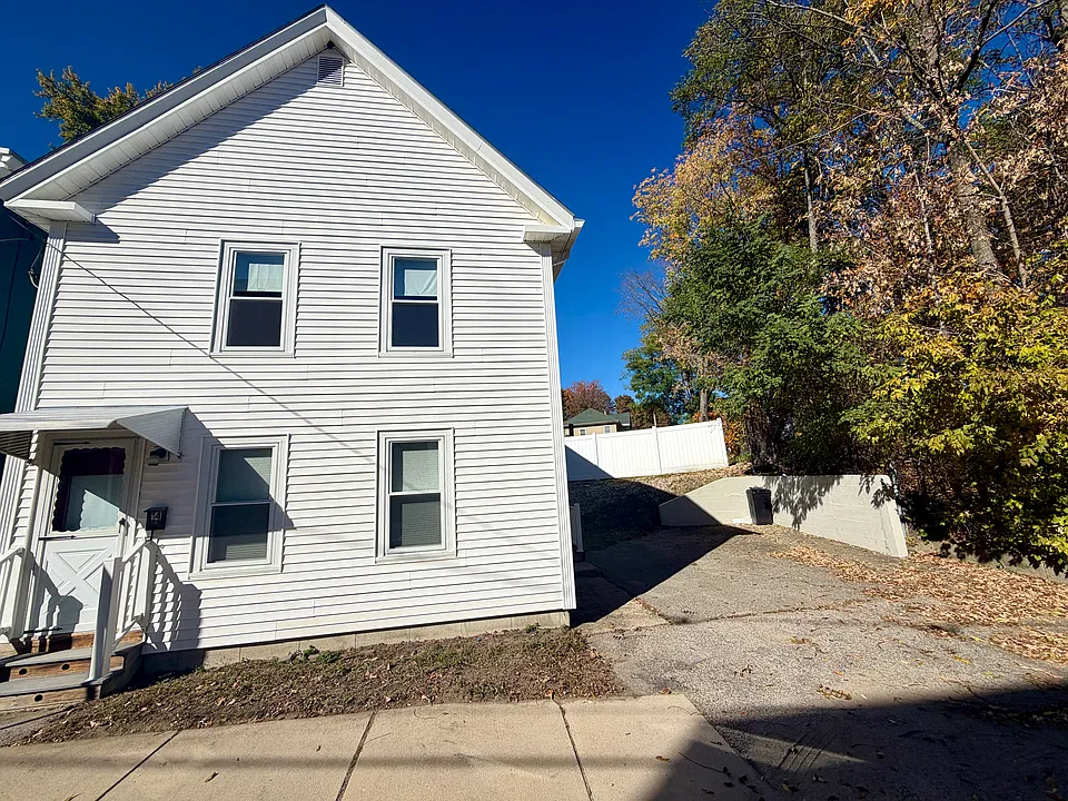 14 Twombly St
