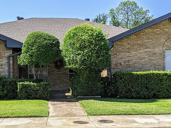 Front of house 3632 Stables Lane
