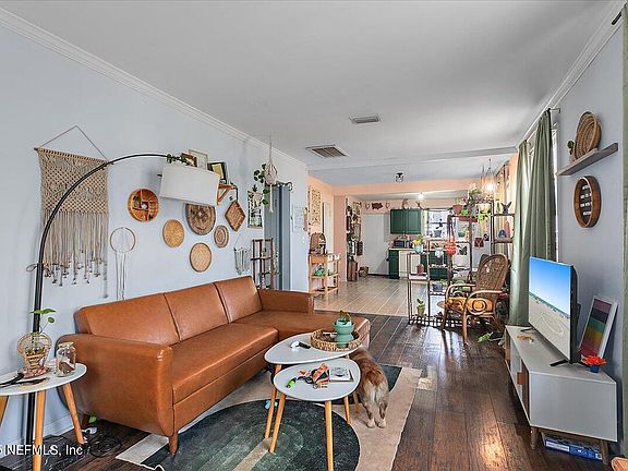 2nd image of 3535 ROSSELLE Street