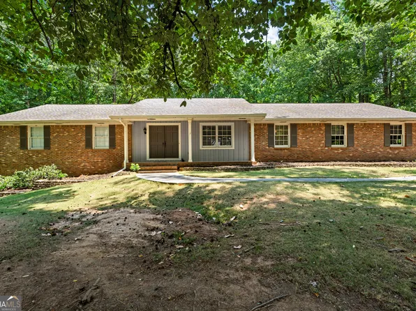 250 Devilla Trce, Fayetteville, GA 30214