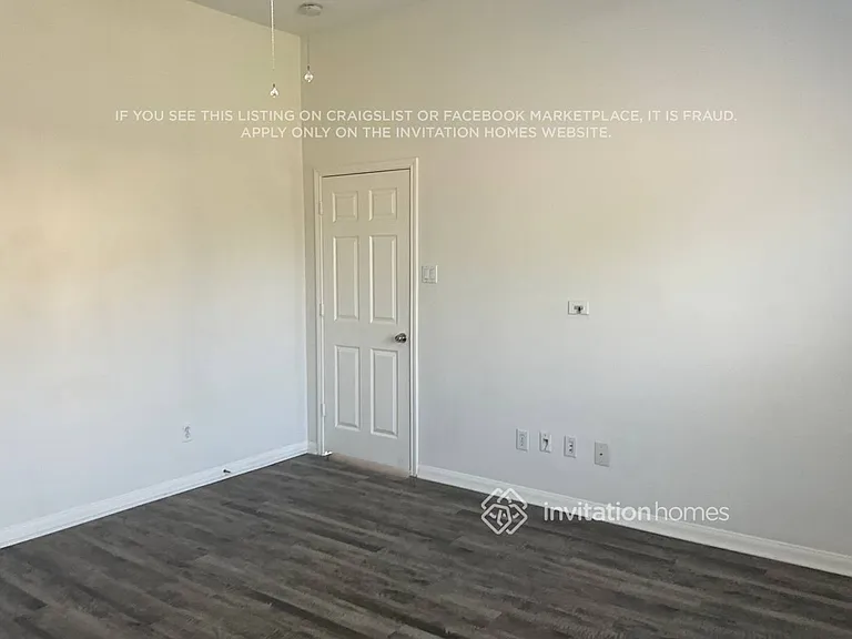 2623 Cardinal Elm St — Photo 6