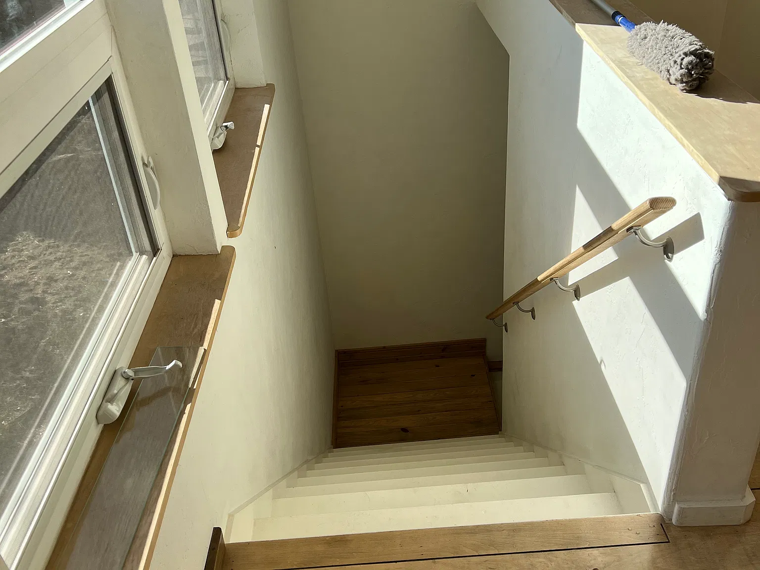 2 bed, 1200 sqft, $2,340 — Photo 2
