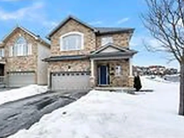 429 Dovehaven St, Ottawa, ON K1W 0H2