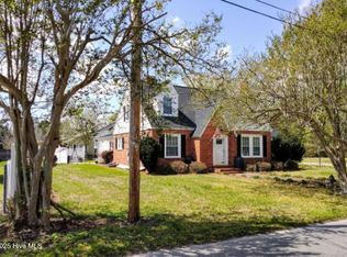 215 N Elm St, Chadbourn, NC 28431