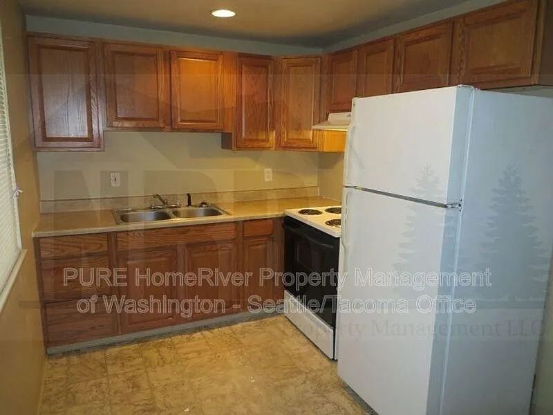 2 bed, 1.0 bath, 1000 sqft, $1,695 — Photo 3