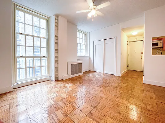 Rented by Oxford Property Group | media 10