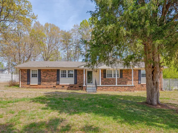 2516 Evergreen Ave, Burlington, NC 27217