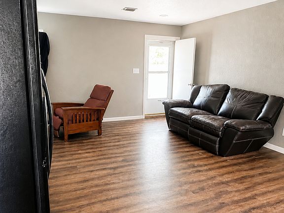 5th image of 607 CONWAY DR