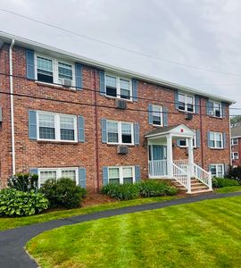 2 McDewell Ave APT 10, Danvers, MA, 01923