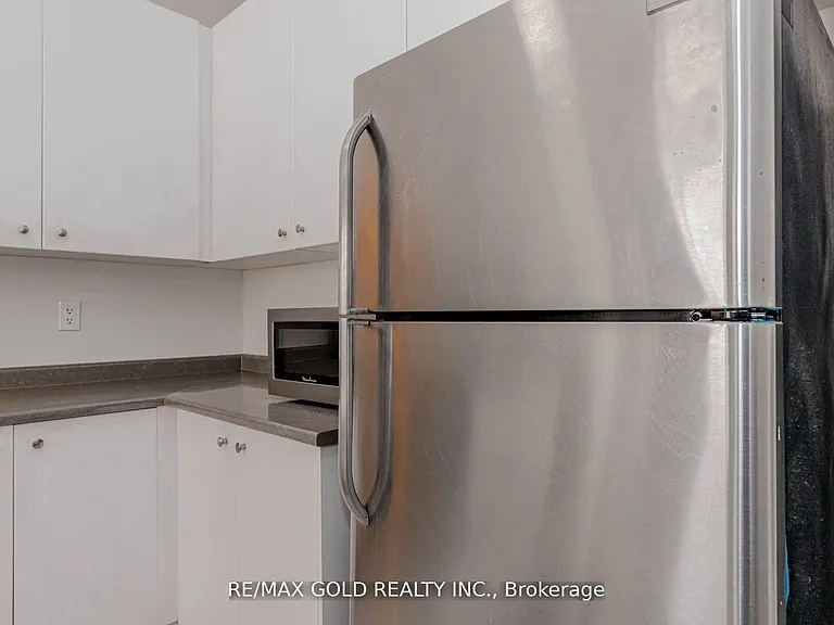 39 Chesterwood Cres — Photo 15