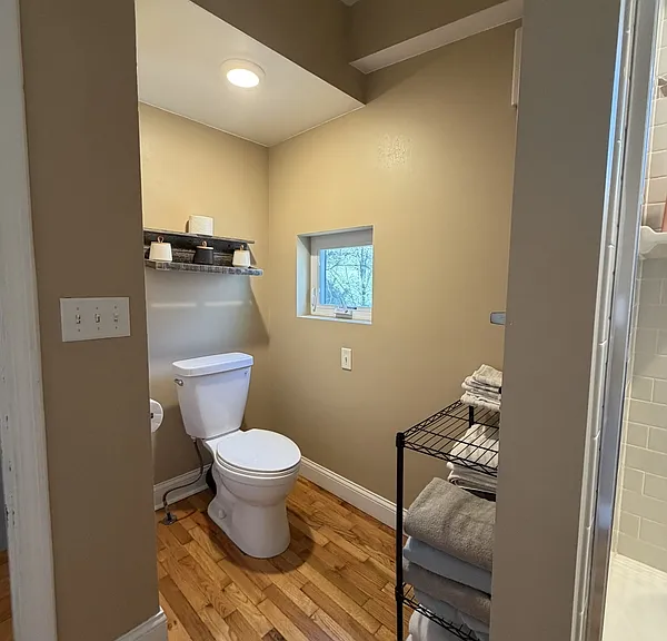 845 Illinois St — Photo 14