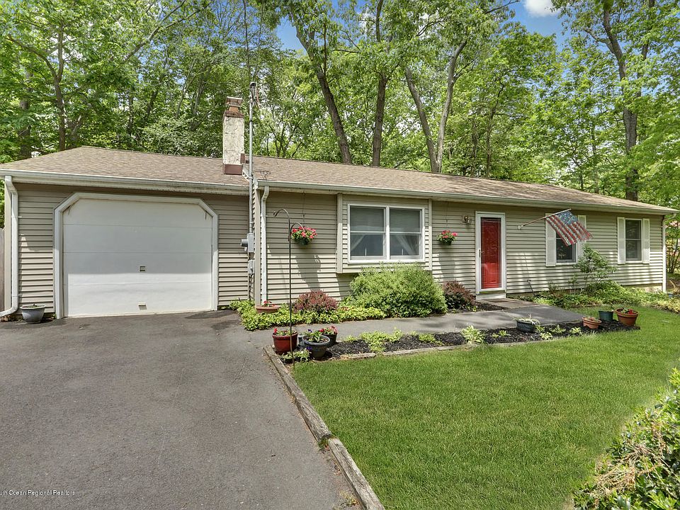 1st image of 45 Oak Ln