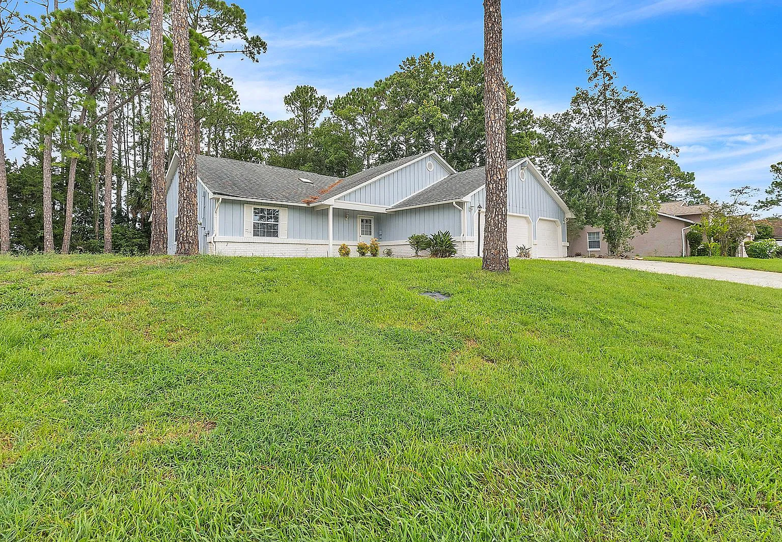 4 bed, 2294 sqft, $2,850 — Photo 1