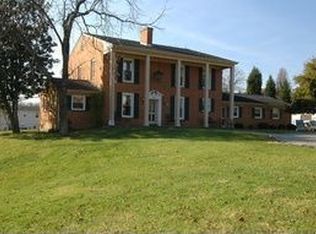 242 Stonebridge Dr, Vinton, VA 24179