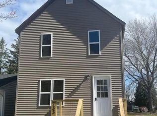 733 Maple St, Sault Sainte Marie, MI 49783