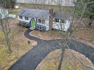 915 Bodwell Rd, Manchester, NH 03109