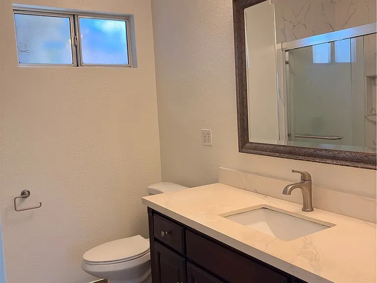 1222 S Gladys Ave #A — Photo 19