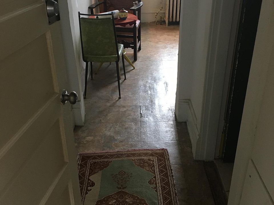 1st image of 1624 Monument Ave APT 4
